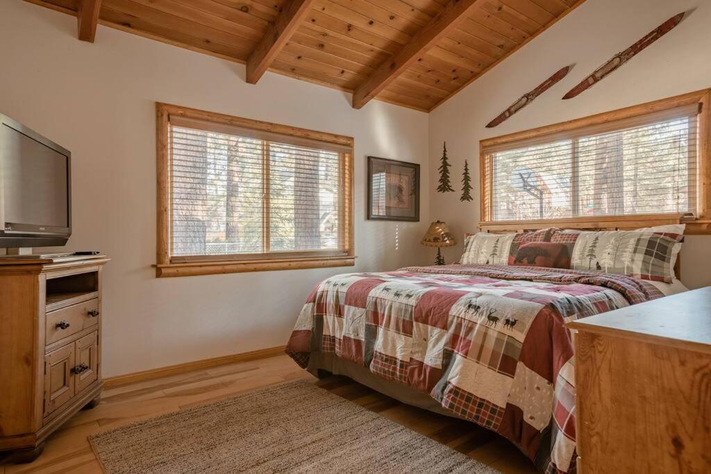 Hot Tub*Kids Room*Family Cabin ビッグ・ベア・シティ エクステリア 写真