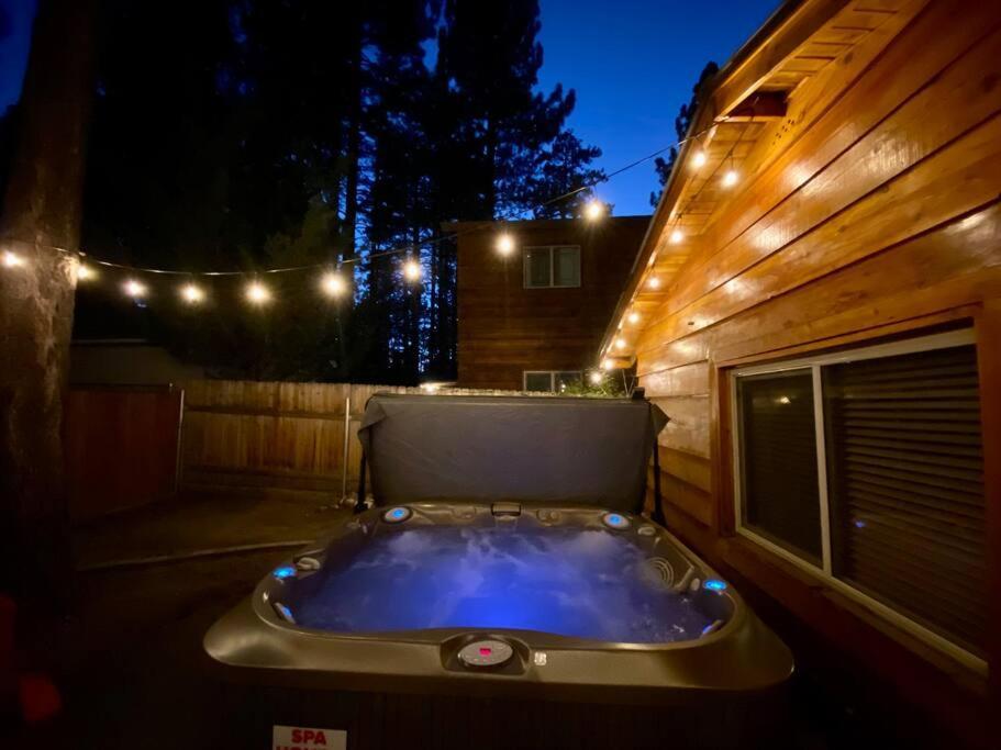 Hot Tub*Kids Room*Family Cabin ビッグ・ベア・シティ エクステリア 写真