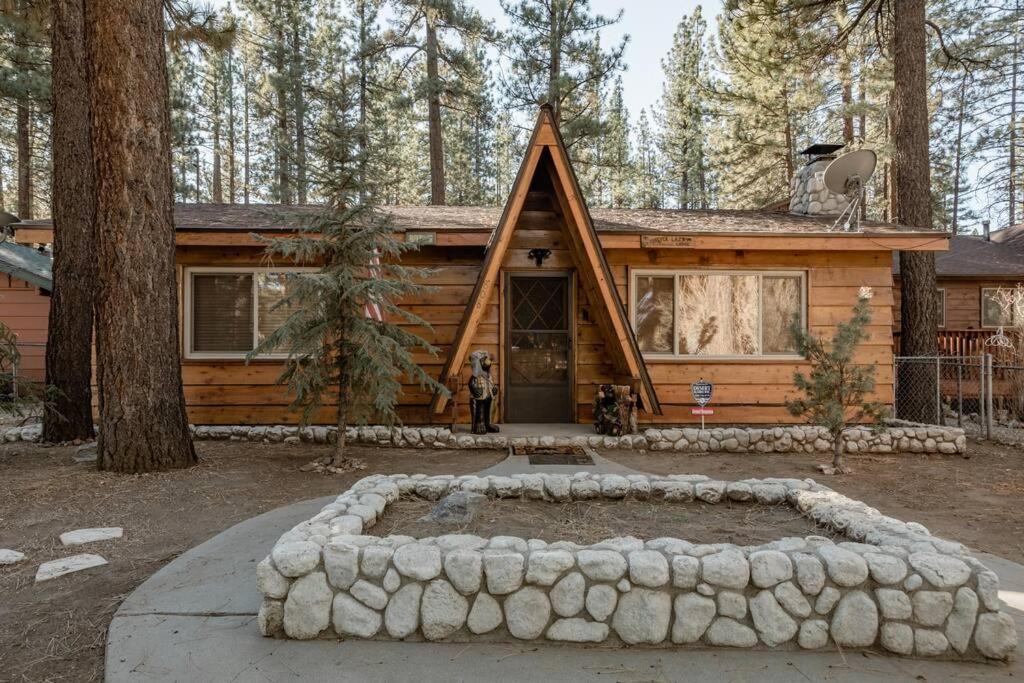Hot Tub*Kids Room*Family Cabin ビッグ・ベア・シティ エクステリア 写真