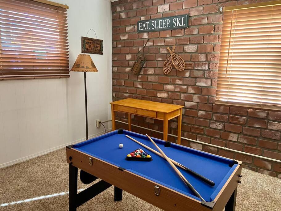 Hot Tub*Kids Room*Family Cabin ビッグ・ベア・シティ エクステリア 写真